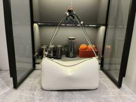 Picture of Gucci Handbags _SKUfw218886215fw